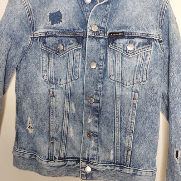 Calvin Klien Distressed Patched 100%Cotton Denim Jacket - Picture 9 of 10
